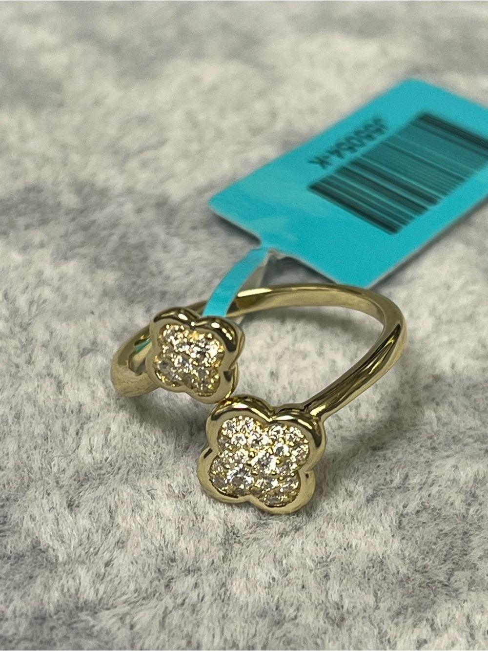 NWT 0.30 CTTW Moissanite 925 Sterling Silver Gold Tone Double Clover Ring Size 7
